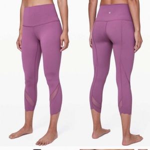 Lululemon scalloped crop leggings